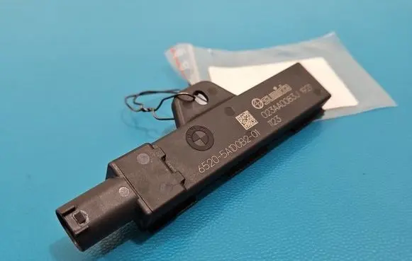 BMW iX1 Radio antenna 5A1D0B201 IMPRK1573662