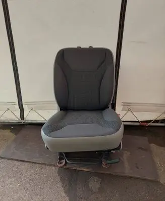Opel Vivaro Front driver seat 