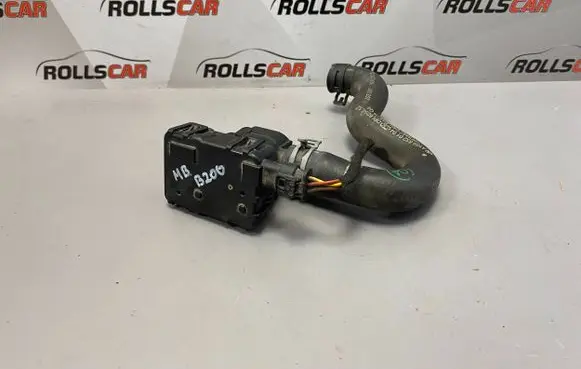 Mercedes-Benz B W245 Engine coolant pipe/hose A1698300184 A1698320194