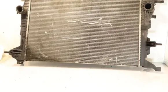 Renault Megane III Coolant radiator