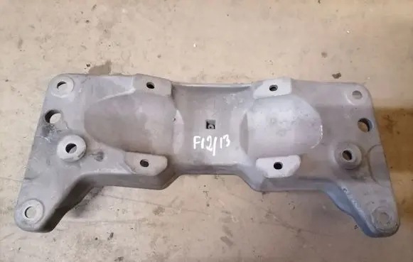 BMW 6 F12 F13 Gearbox mounting bracket 6789483 6775907 22326789483