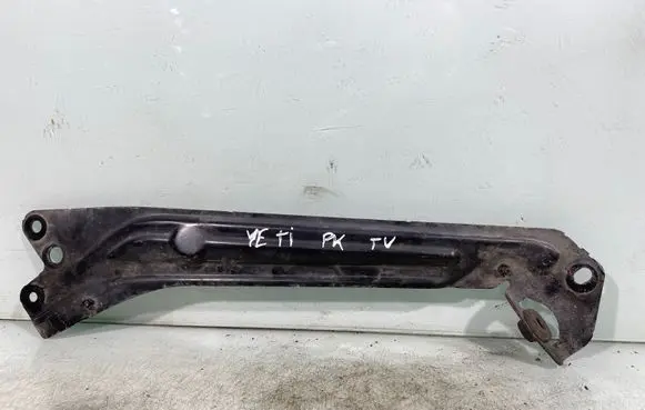 Skoda Yeti (5L) Radiator support slam panel bracket 5l0805931