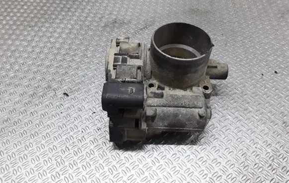 Volkswagen Golf V Throttle valve 03C133062A