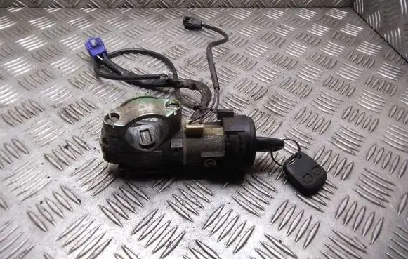 Subaru Legacy Ignition lock