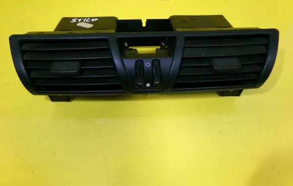 Fiat Stilo Dash center air vent grill 735269789