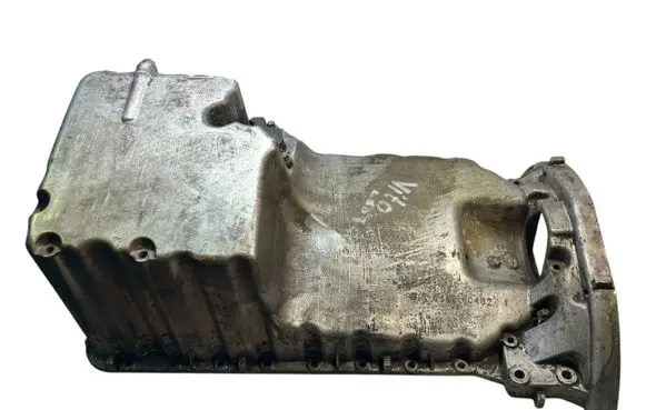 Mercedes-Benz Vito Viano W638 Oil sump R6460140402 6460140402 A0009050301