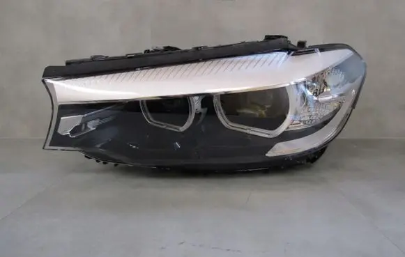 BMW 5 G30 G31 Headlight/headlamp 8499115