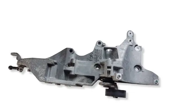 Volkswagen PASSAT CC Generator/alternator bracket 03L903143Q