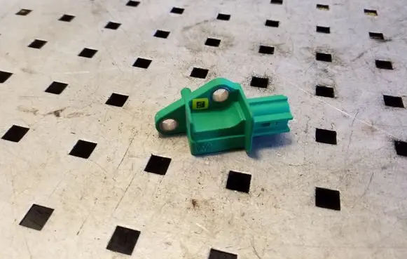Audi Q7 4L Airbag deployment crash/impact sensor 1K0909606C