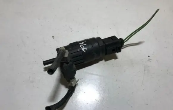 Volkswagen Golf V Windscreen/windshield washer pump 1t0955651a sg7