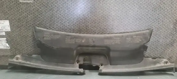 BMW X3 E83 Air intake duct part 340228607 3402286