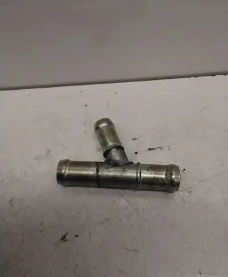 Nissan Juke I F15 Engine coolant pipe/hose