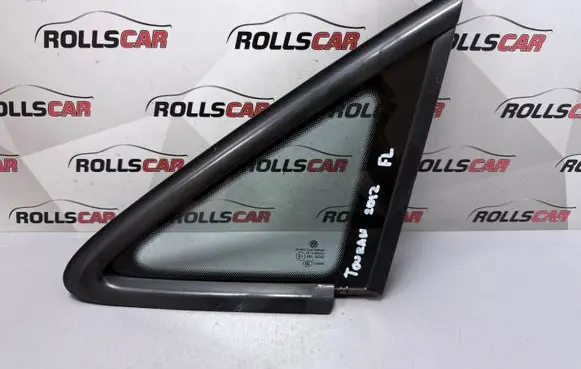 Volkswagen Touran II Front triangle window/glass DOT24M68AS2 E000255 43R00048
