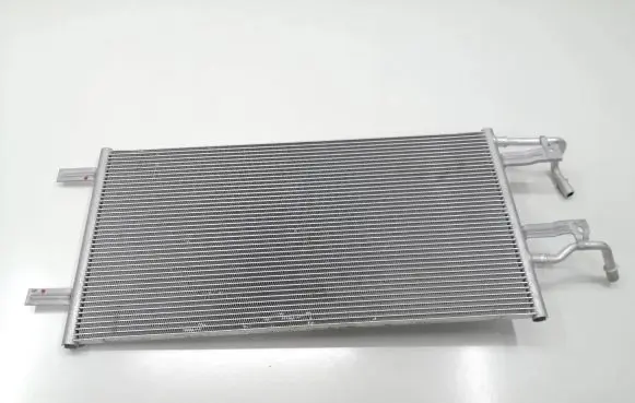 BMW 2 F45 Coolant radiator 7643360
