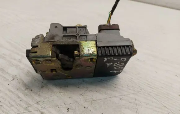 Citroen C8 Front door lock PBtR1