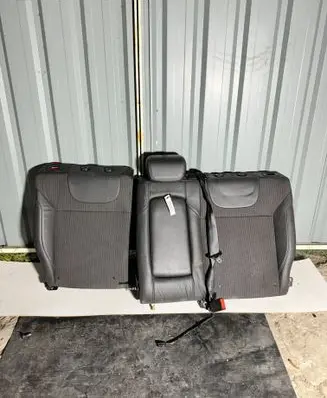 Ford Focus Second row seats 