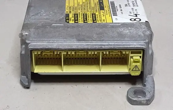 Toyota Avensis T250 Airbag control unit/module 8917005121 215767102