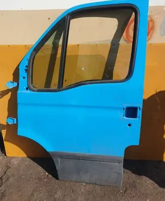 Iveco Daily 35 - 40.10 Front door