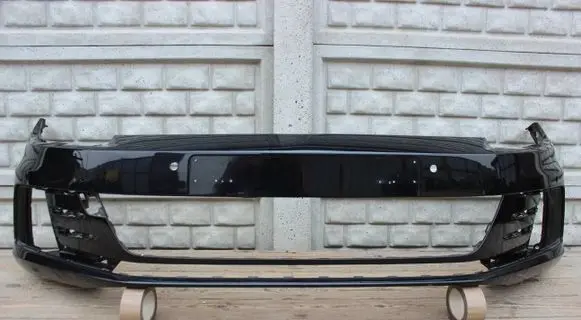 Volkswagen Scirocco Front bumper 1K8807221N