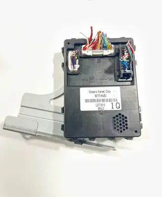 Suzuki Grand Vitara II Comfort/convenience module 3677064JE0 B64J2 L0T5X15