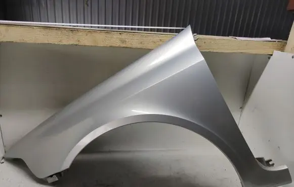 Renault Laguna II Fender