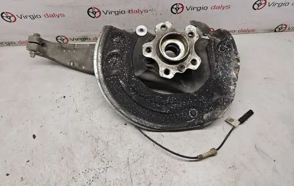 BMW 5 G30 G31 Front wheel hub