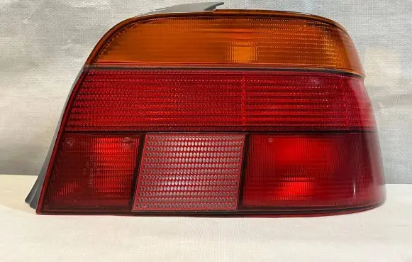 BMW 5 E39 Rear/tail lights 8358032 2DP00726002