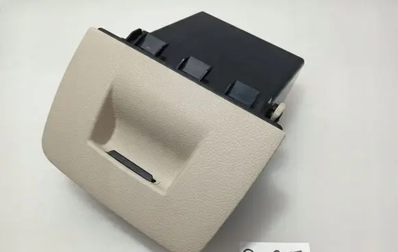 BMW iX Dashboard storage box/compartment 173975