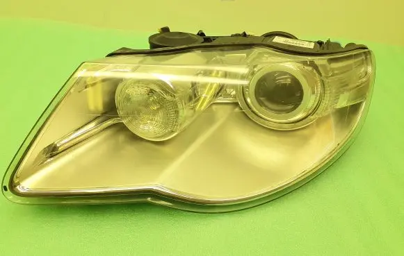Volkswagen Touareg I Headlight/headlamp 7L6941039C