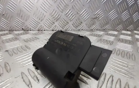 Skoda Octavia Mk2 (1Z) A/C air flow flap actuator/motor 1K0907511C