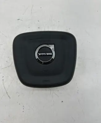 Volvo C40 Steering wheel airbag