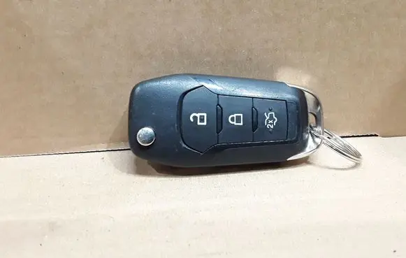 Ford Mondeo MK V Ignition key/card HIBT15K601BA