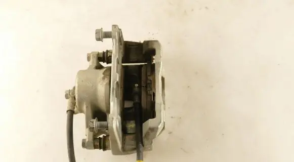 Toyota Camry Front brake caliper ADVICS4L