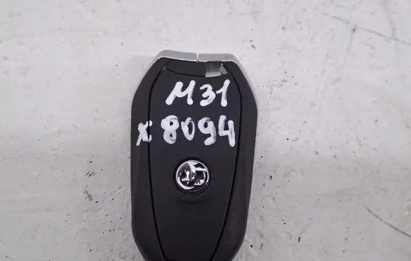 Opel Mokka B Ignition key/card 