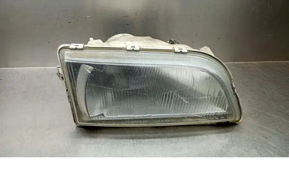 Volvo S40, V40 Front reflector 145562-00