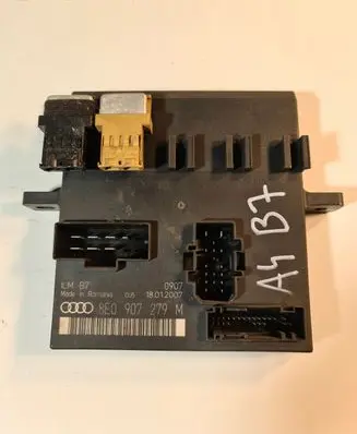 Audi A4 S4 B6 8E 8H Comfort/convenience module 8E0907279M