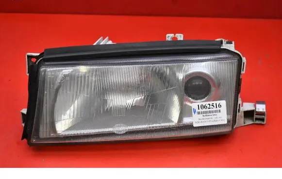 Skoda Octavia Mk1 (1U) Headlight/headlamp 24608500