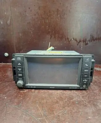 Jeep Compass Radio/CD/DVD/GPS head unit T00BE285156062 P68091003AD