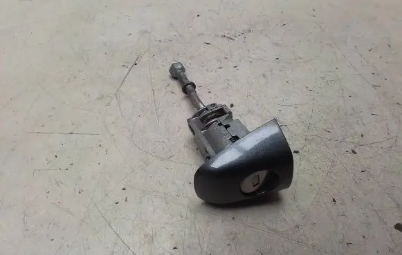 Citroen C4 II Front door lock (next to the handle) N0503837