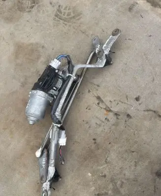 Toyota Auris 150 Front wiper linkage and motor 8511002190 1593000831