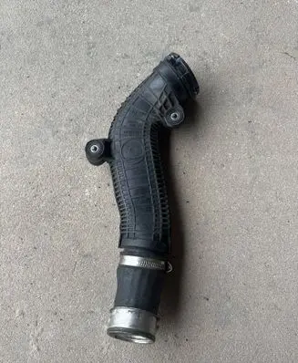 Volkswagen PASSAT B7 Intercooler hose/pipe 1K0145840R