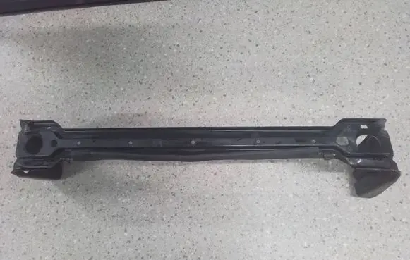 Dodge Charger Radiator mount bracket 05068241AG