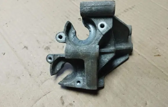 Honda Accord Engine mounting bracket