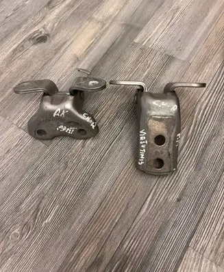 Toyota C-HR I Front door hinge set 