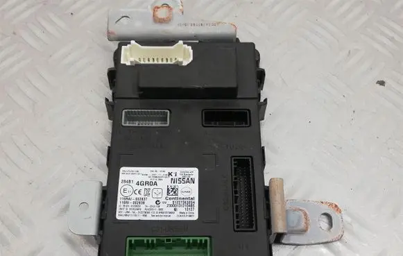 Infiniti Q50 Fuse module 284B14GR0A