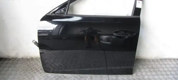 Hyundai Veloster Front door