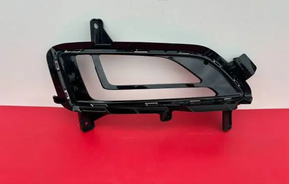 Hyundai Tucson TL Front bumper lower grill 86525-D7530