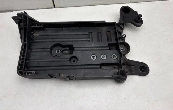 Battery tray