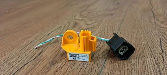 Renault Espace IV Airbag deployment crash/impact sensor 8200403021 8200403021b 93853929