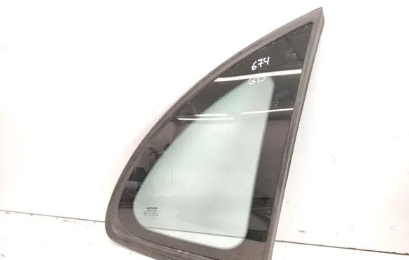 Nissan Almera Tino Rear side window 43R000015